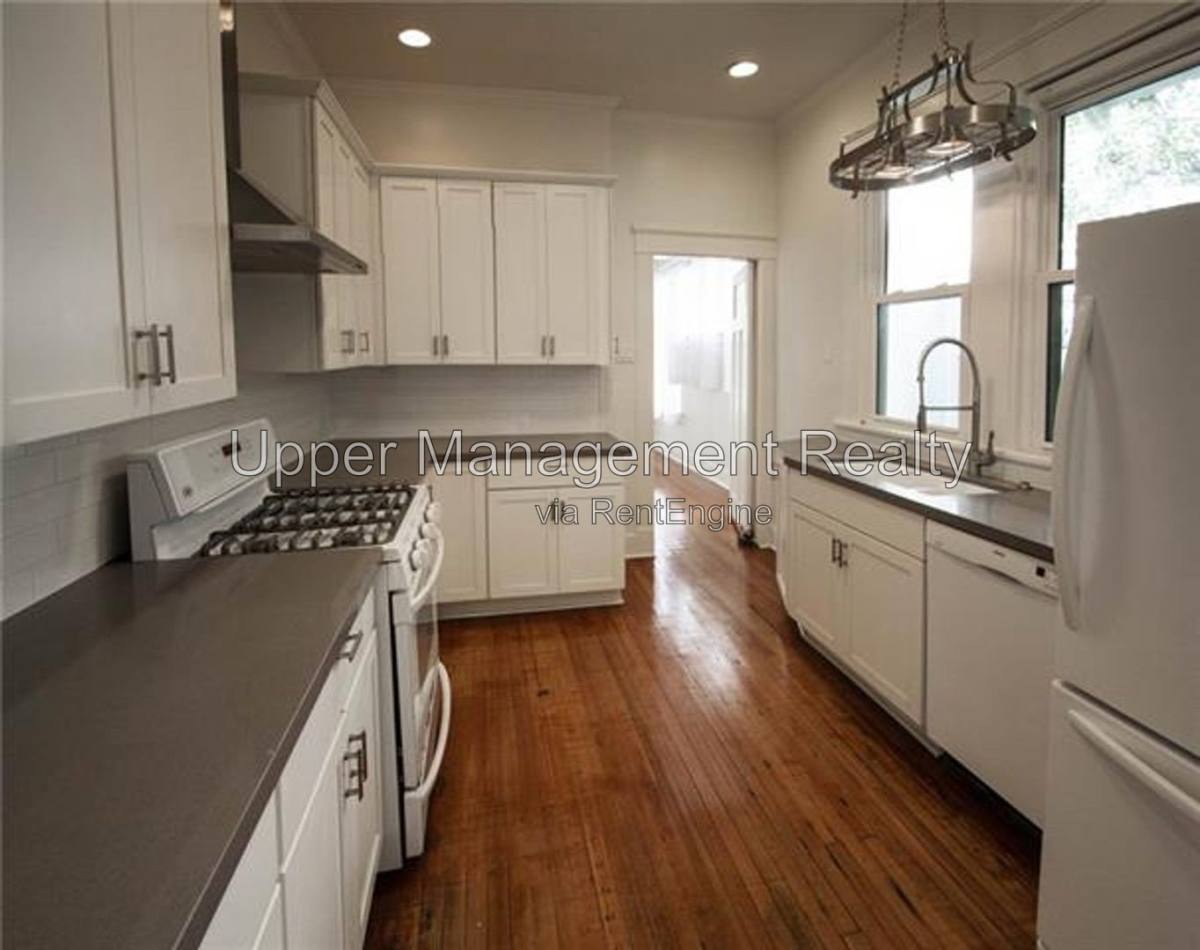 Apartment for rent at 1519 Pine St, New Orleans, LA 70118