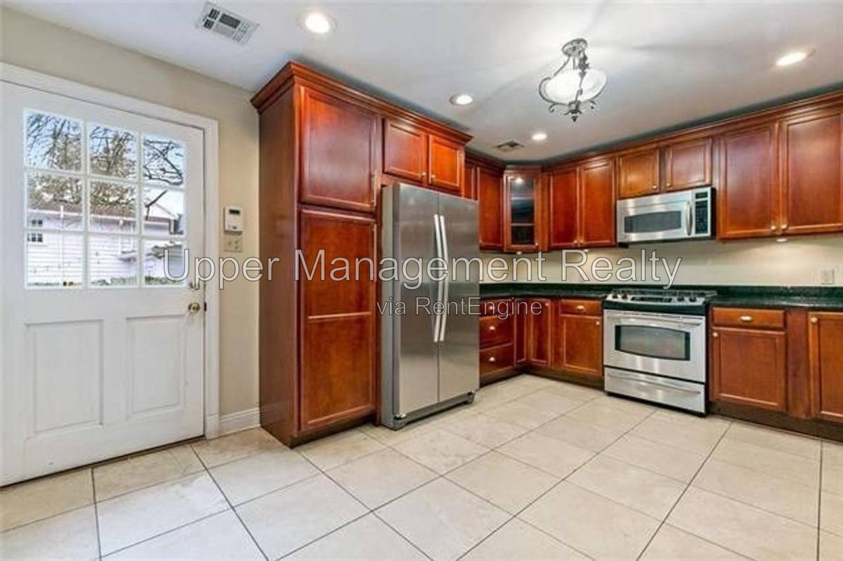 House for rent at 2330 Palmer Ave, New Orleans, LA 70118