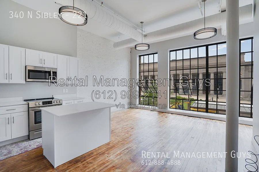 Apartment for rent at 340 Sibley St #221, St. Paul, MN 55101