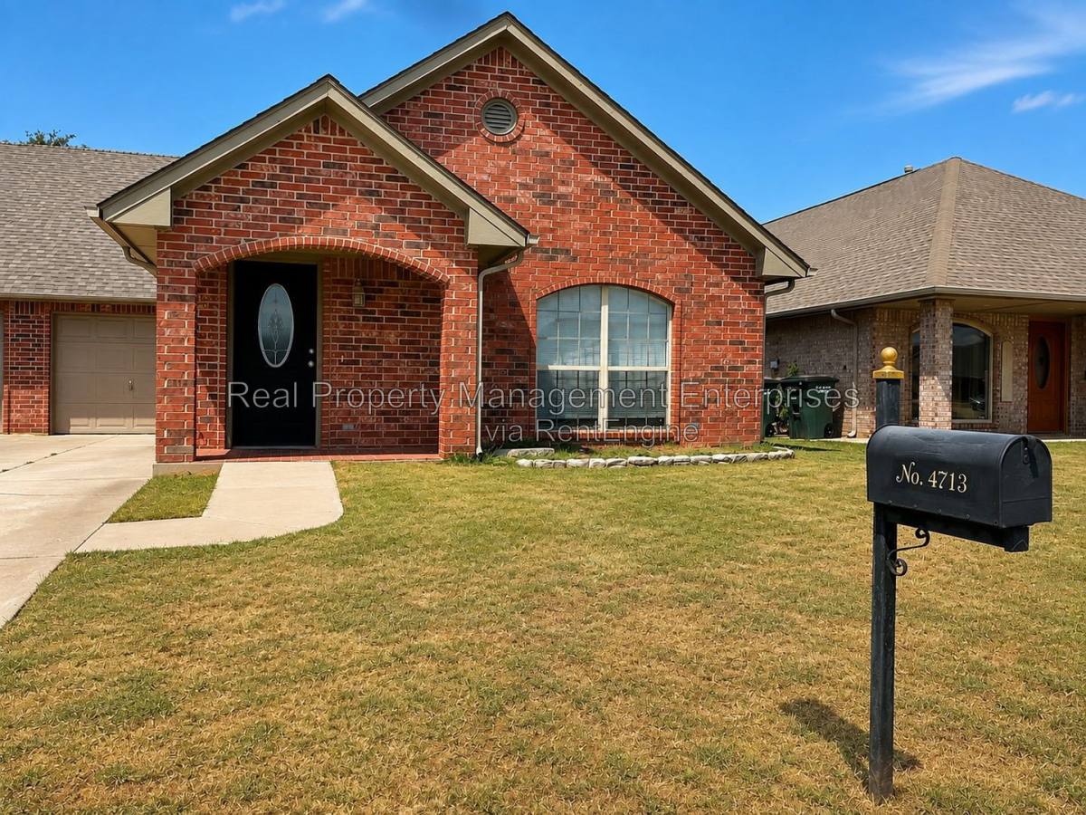 Apartment for rent at 4713 Castle Bay Cove, Oklahoma City, OK 73115