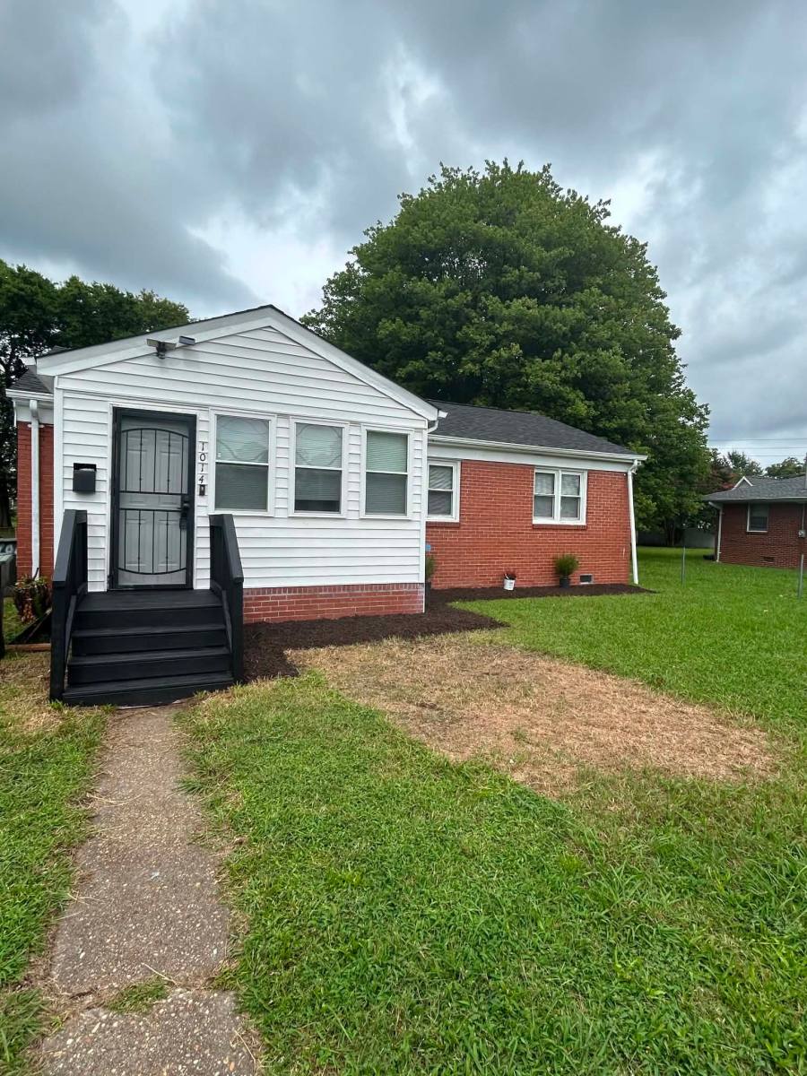 House for rent at 1014 Parkside Ave, Hampton, VA 23669