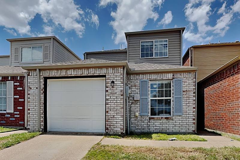 House for rent at 905 Fairbanks Circle, Duncanville, TX 75137