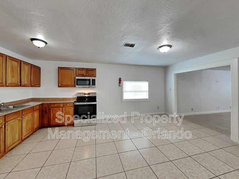 House for rent at 101 Samuel St, Orlando, FL 32810