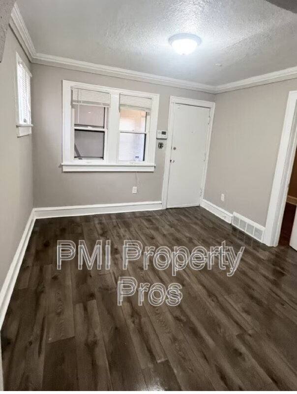 House for rent at 4678 N 49th St, Milwaukee, WI 53218
