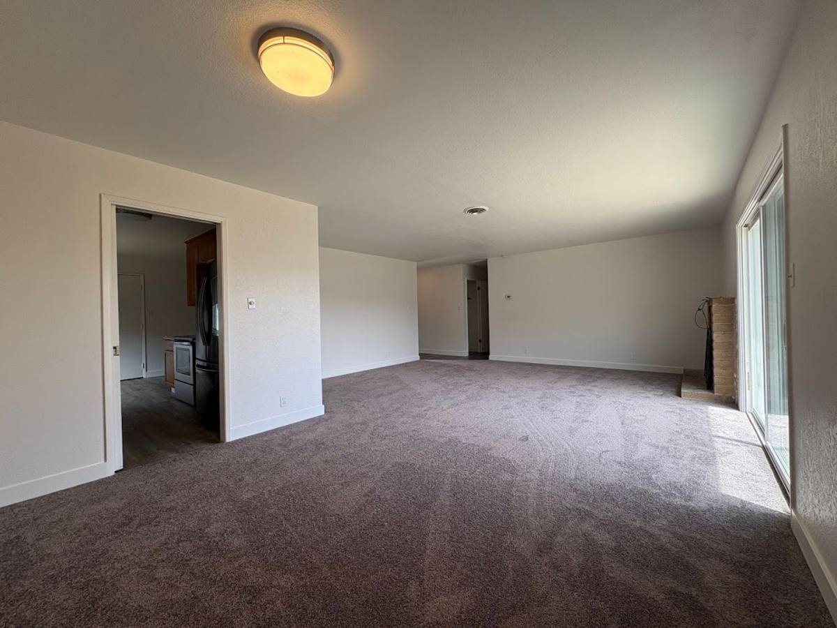 House for rent at 900 Wendy Hope Dr, Galt, CA 95632