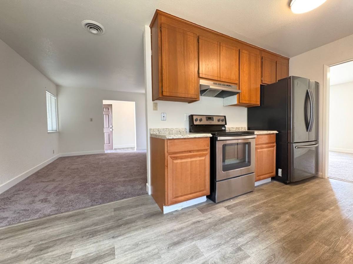 House for rent at 900 Wendy Hope Dr, Galt, CA 95632