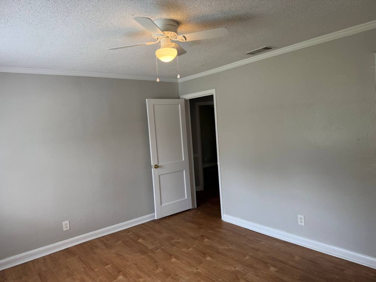 Apartment for rent at 1305 8th Ave, Albany, GA 31707