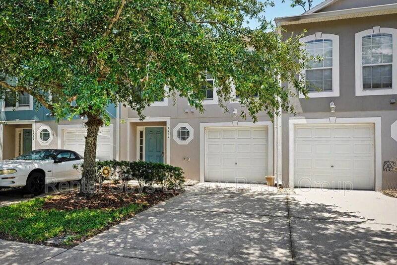 Townhouse for rent at 7414 Palm Hills Dr, Jacksonville, FL 32244