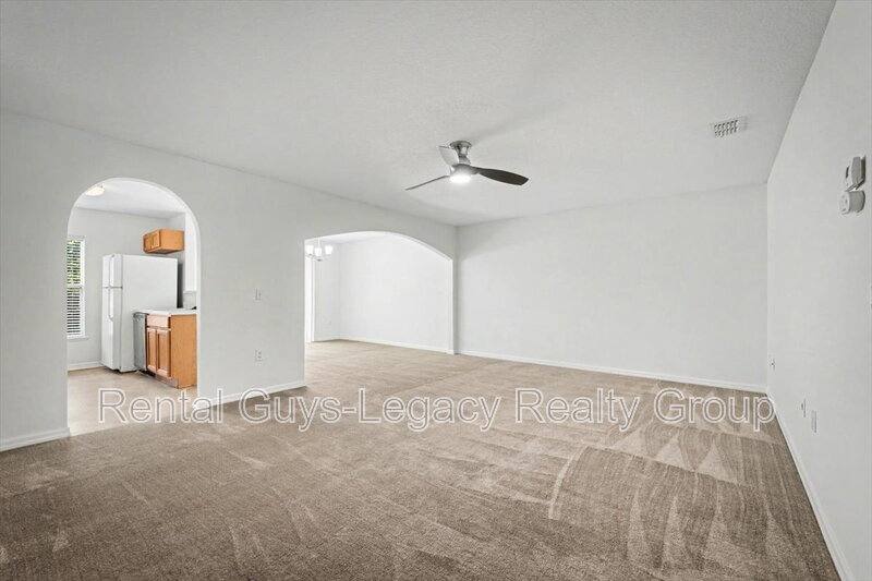 Townhouse for rent at 7414 Palm Hills Dr, Jacksonville, FL 32244