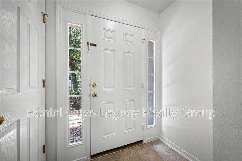 Townhouse for rent at 7414 Palm Hills Dr, Jacksonville, FL 32244