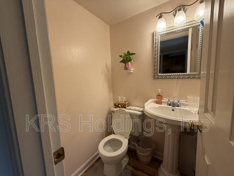 House for rent at 3877 Sherman Oaks Ave, Virginia Beach, VA 23456