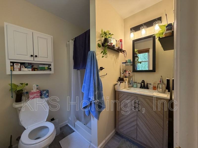 House for rent at 3877 Sherman Oaks Ave, Virginia Beach, VA 23456