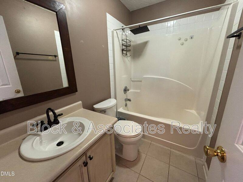 House for rent at 337 Americana Dr, Raeford, NC 28376