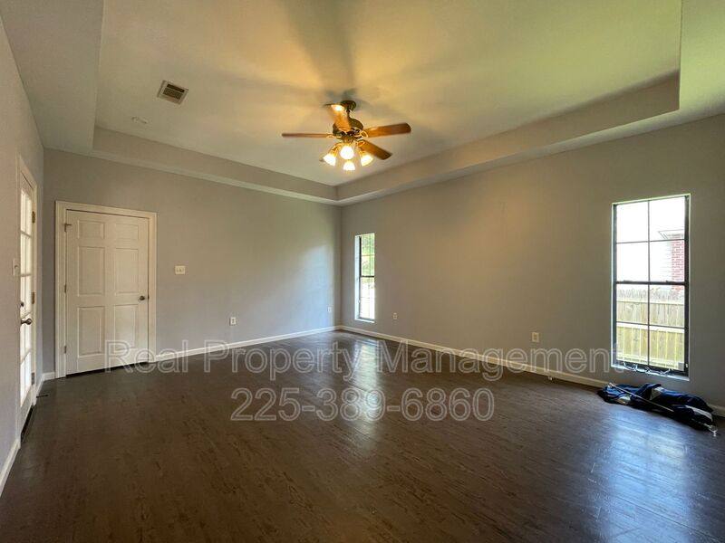 House for rent at 25491 Plantation Ave, Denham Springs, LA 70726