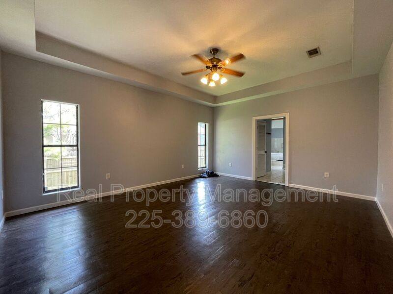 House for rent at 25491 Plantation Ave, Denham Springs, LA 70726