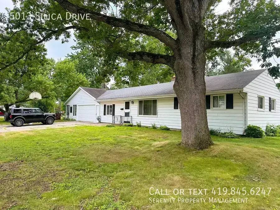 House for rent at 5013 Silica Dr, Sylvania, OH 43560