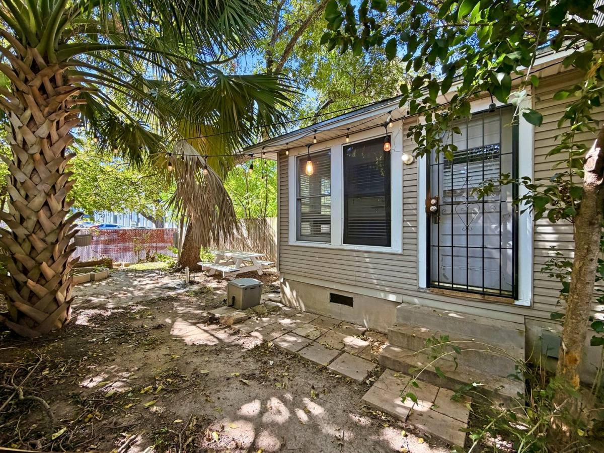 Apartment for rent at 615 W 31st, Austin, TX 78705