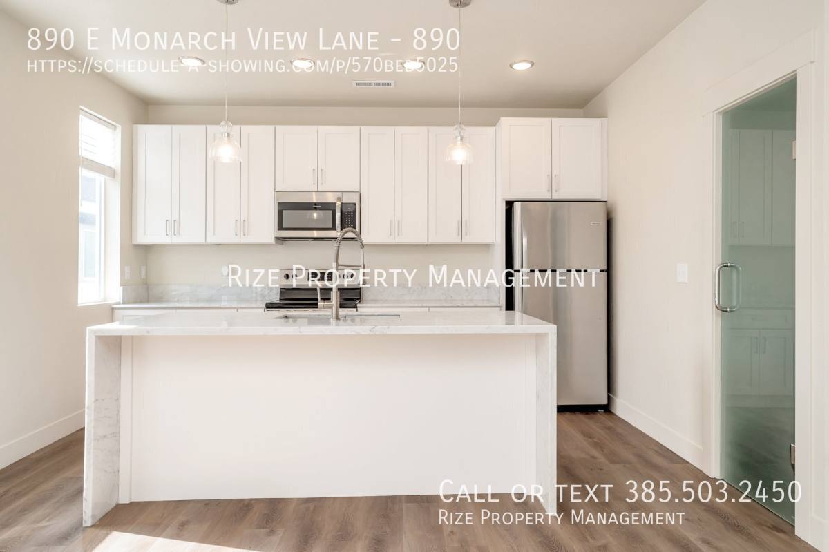 Townhouse for rent at 890 E Monarch View Lane, Salt Lake City, UT 84106