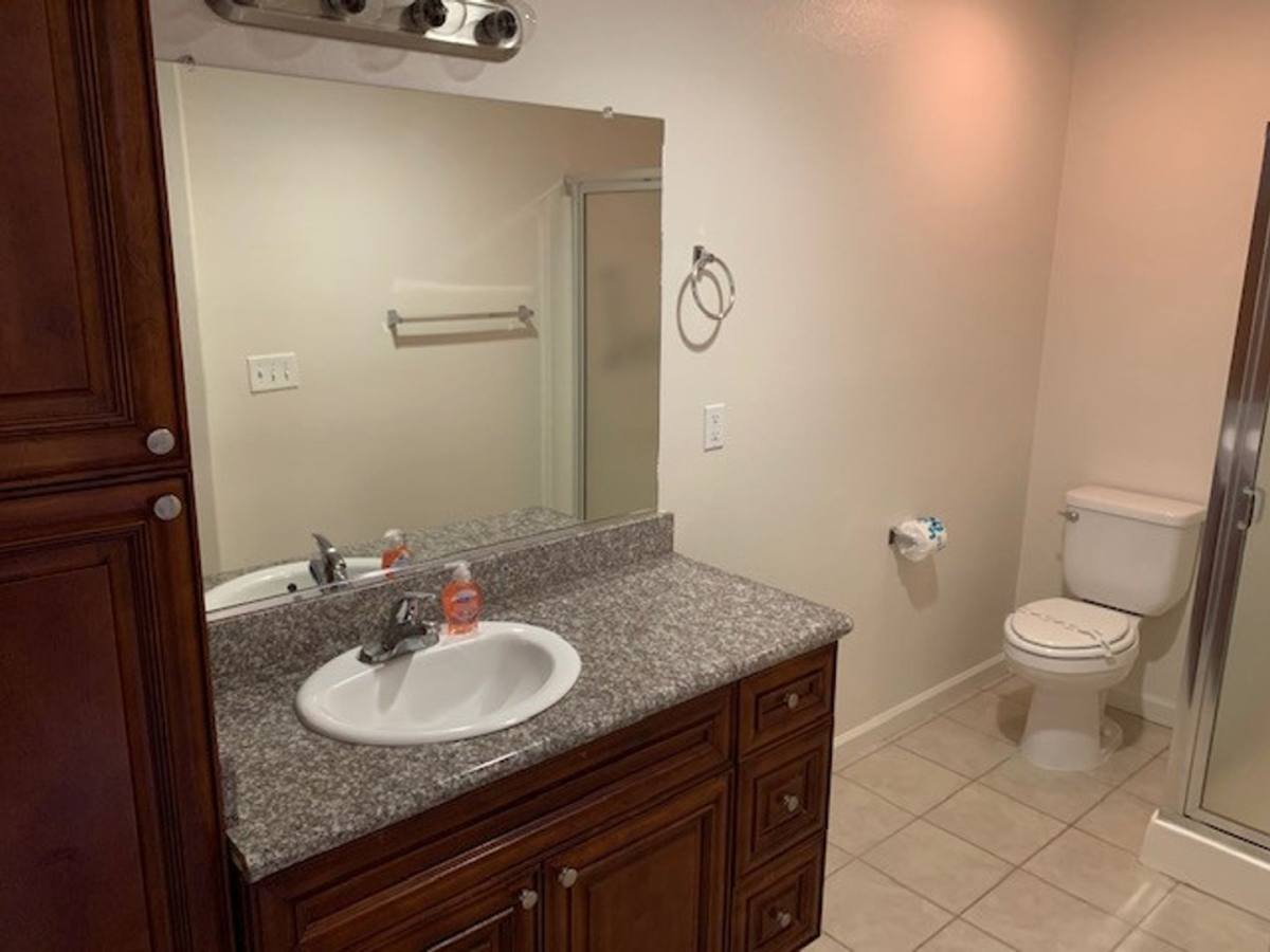 Apartment for rent at 641 N Fowler Ave, Clovis, CA 93611