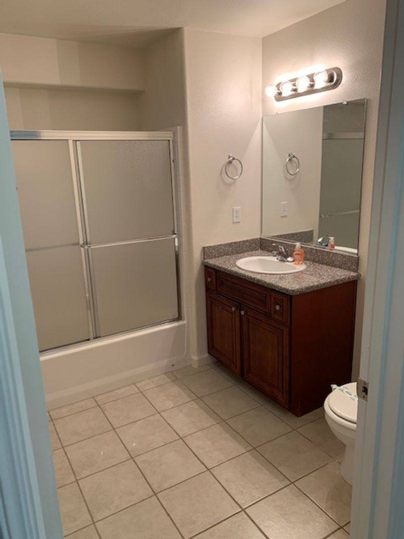 Apartment for rent at 641 N Fowler Ave, Clovis, CA 93611