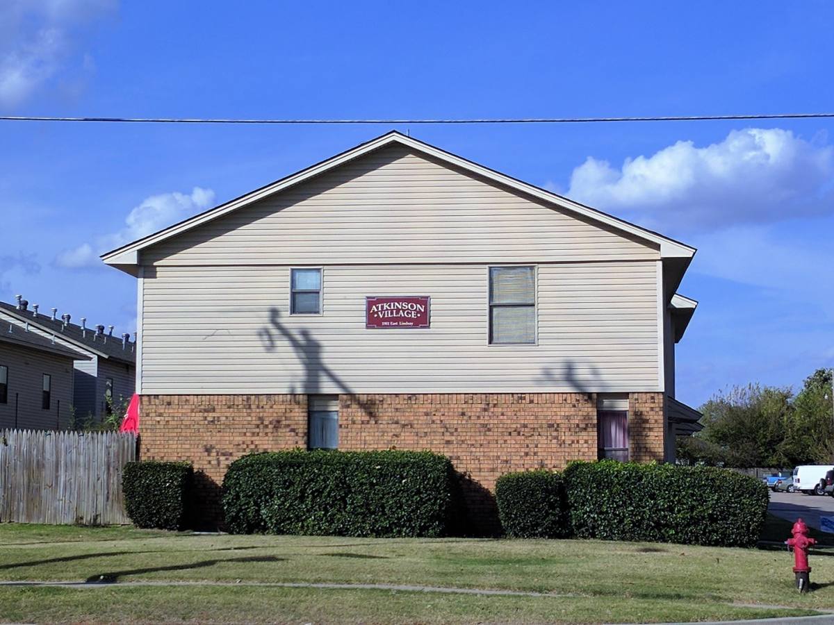 Apartment for rent at 1901 E Lindsey, Norman, OK 73071