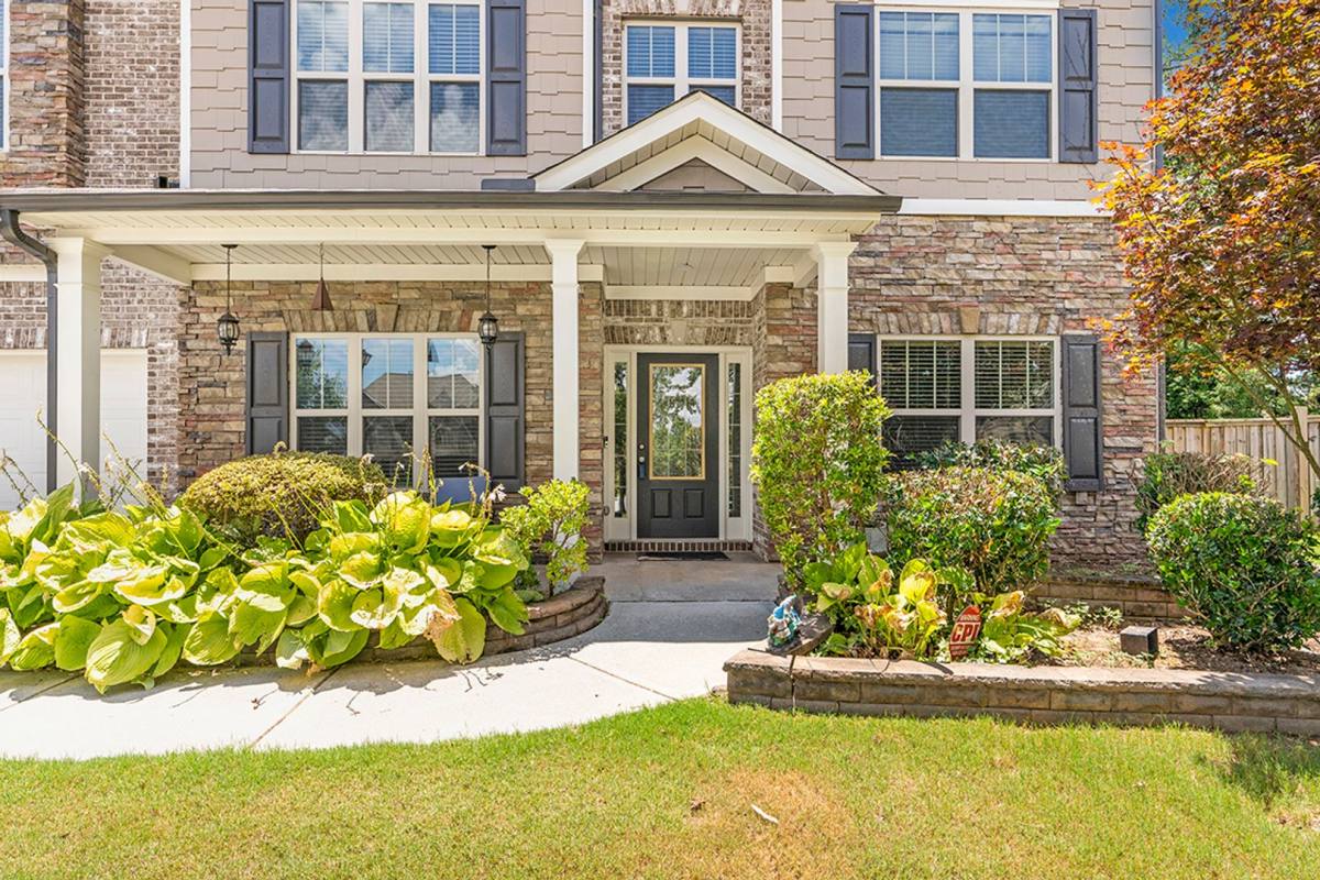 House for rent at 2635 Azalea Bluff Dr, Cumming, GA 30041