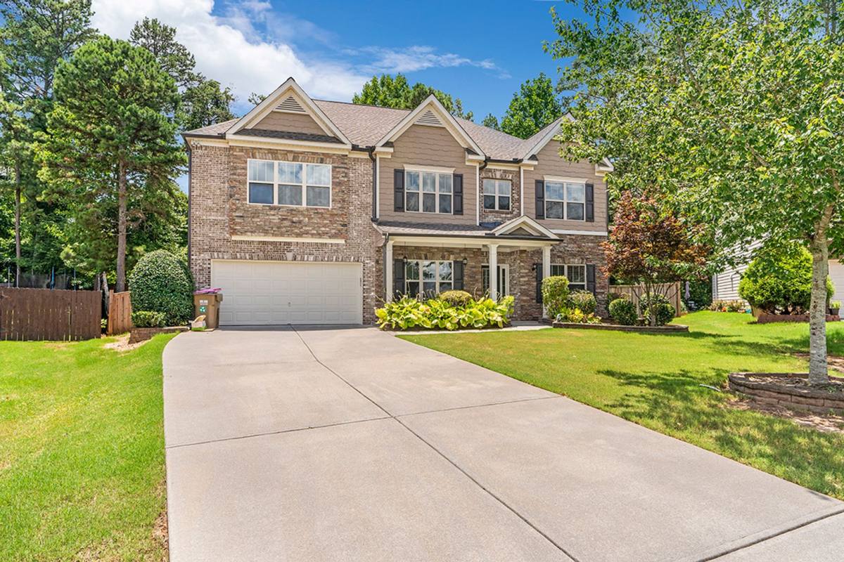 House for rent at 2635 Azalea Bluff Dr, Cumming, GA 30041