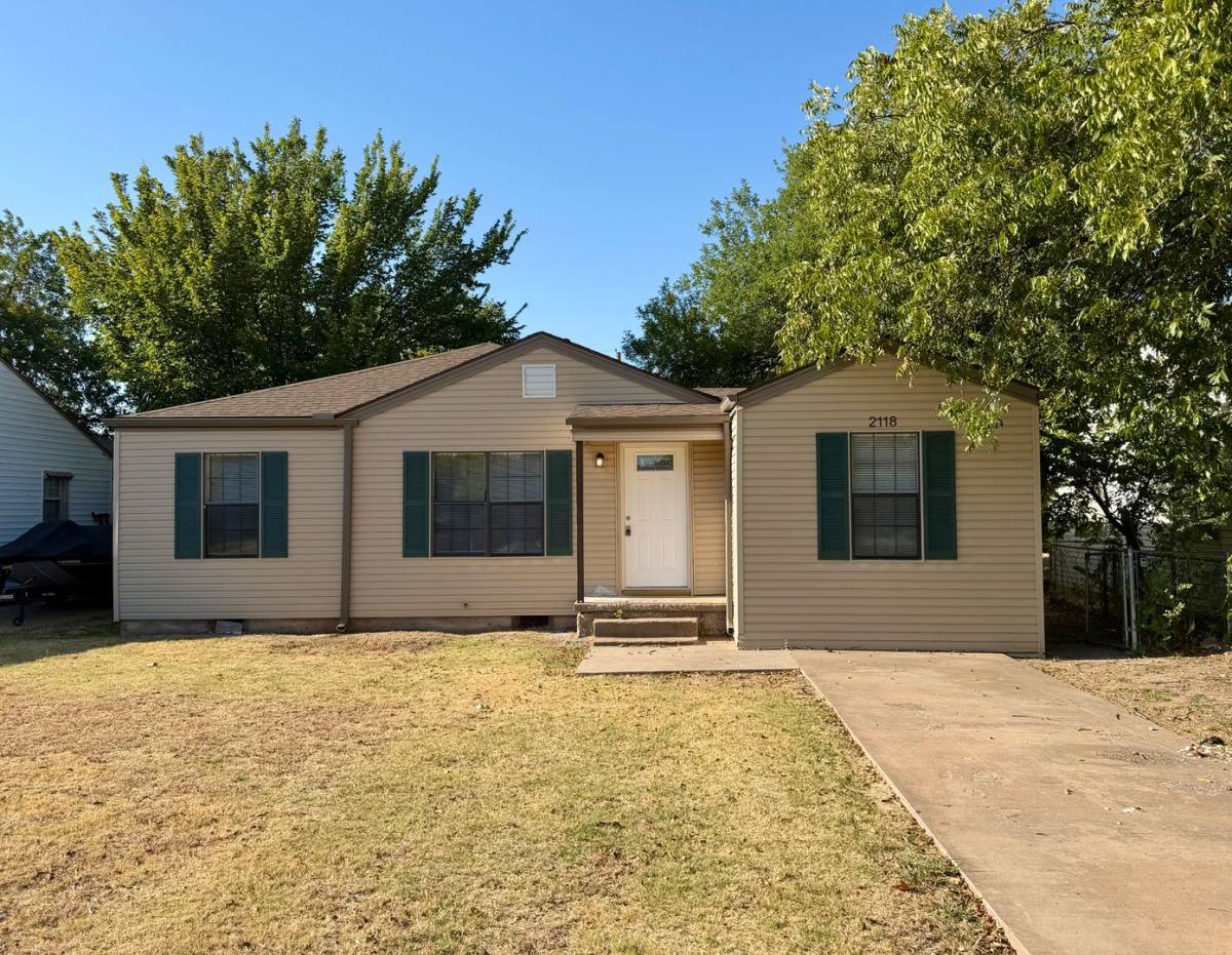 House for rent at 2118 NW Lake Ave, Lawton, OK 73505