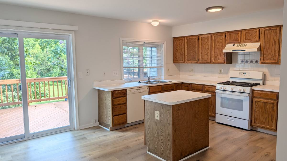 43543 Plantation Terrace, Ashburn, VA 20147 - Townhouse for Rent - Image 4