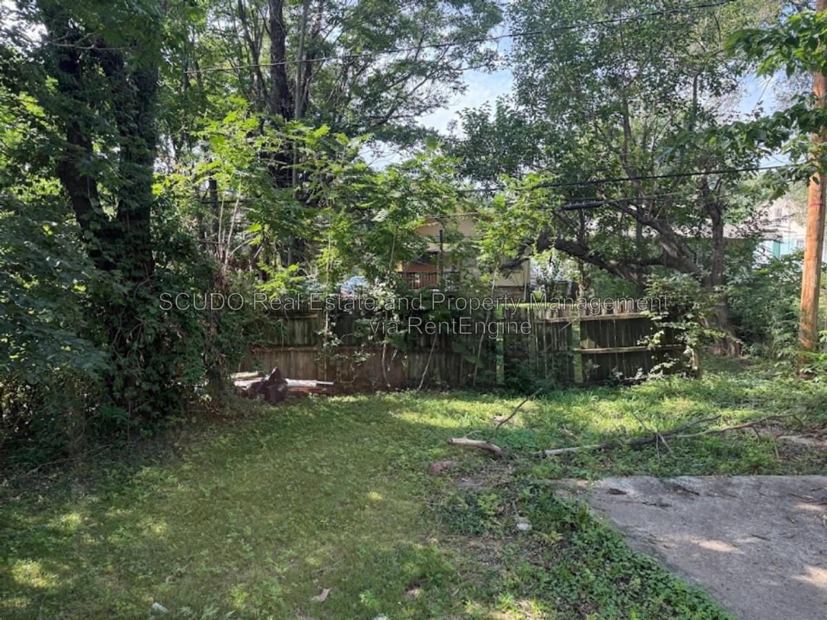 House for rent at 2407 E 68th Terrace, Kansas City, MO 64132