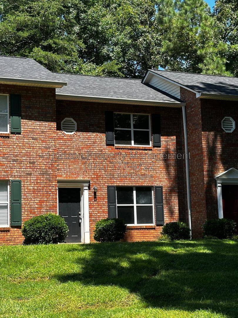 Apartment for rent at 4077 Hidden Hollow Dr #B, Gainesville, GA 30506