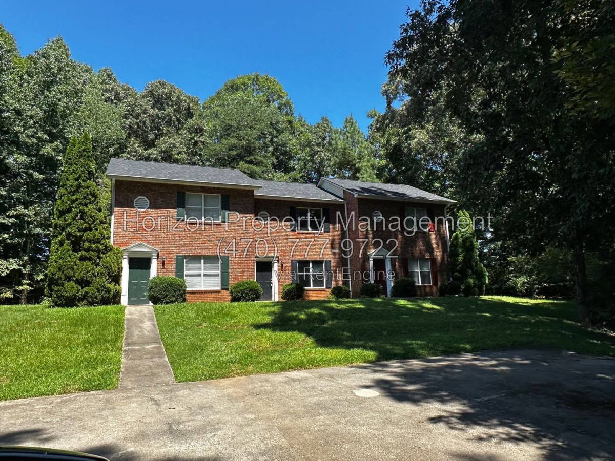 Apartment for rent at 4077 Hidden Hollow Dr #B, Gainesville, GA 30506