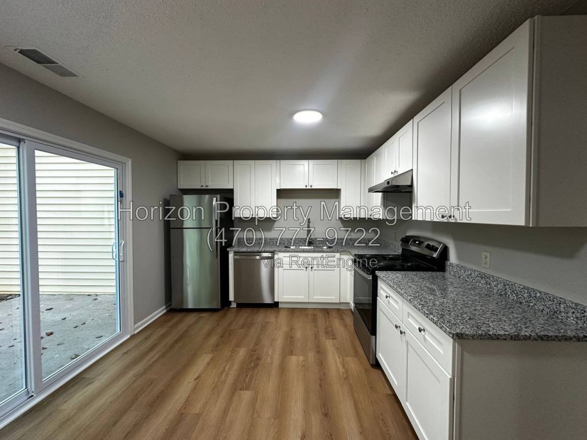 Apartment for rent at 4047 Hidden Hollow Terrace #A, Gainesville, GA 30506