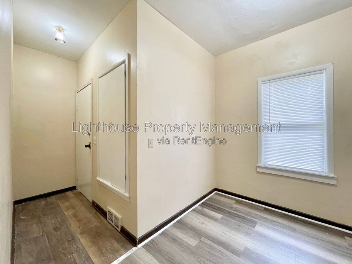 Apartment for rent at 441 White Ave #3, Muskegon, MI 49442
