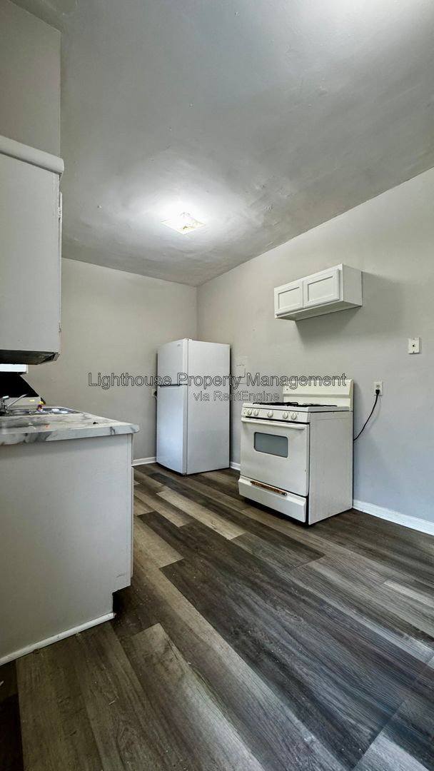 Apartment for rent at 441 White Ave #3, Muskegon, MI 49442