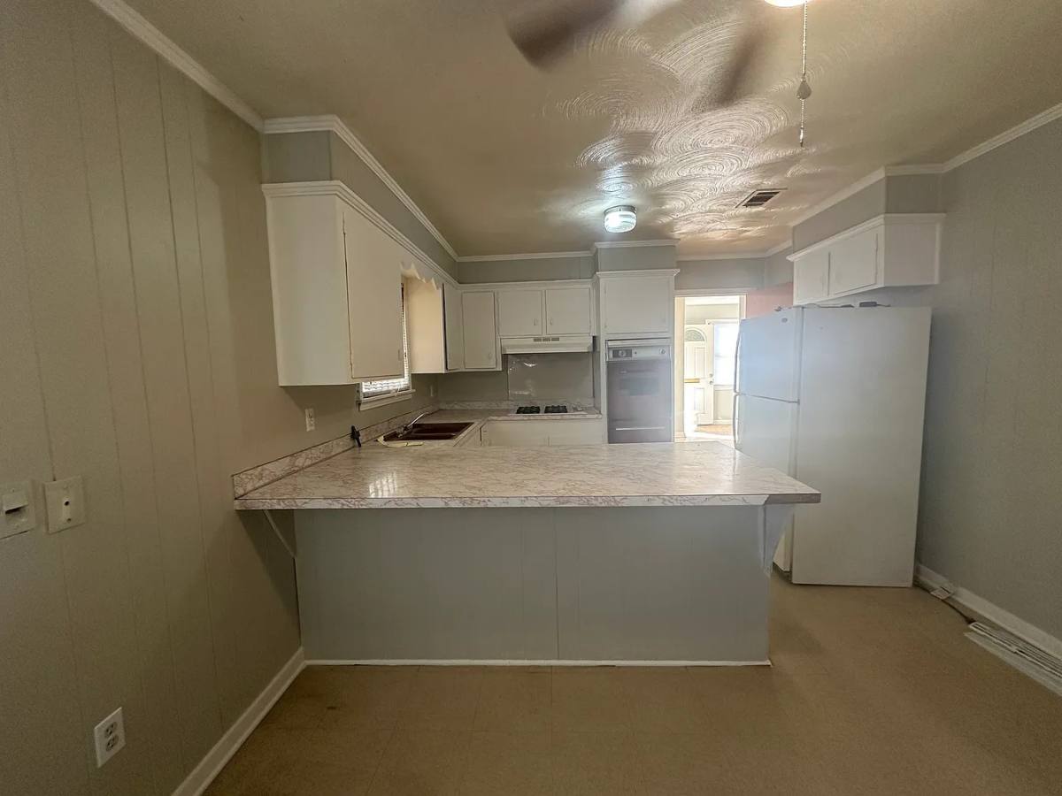 House for rent at 3148 Livingston Rd, Jackson, MS 39213
