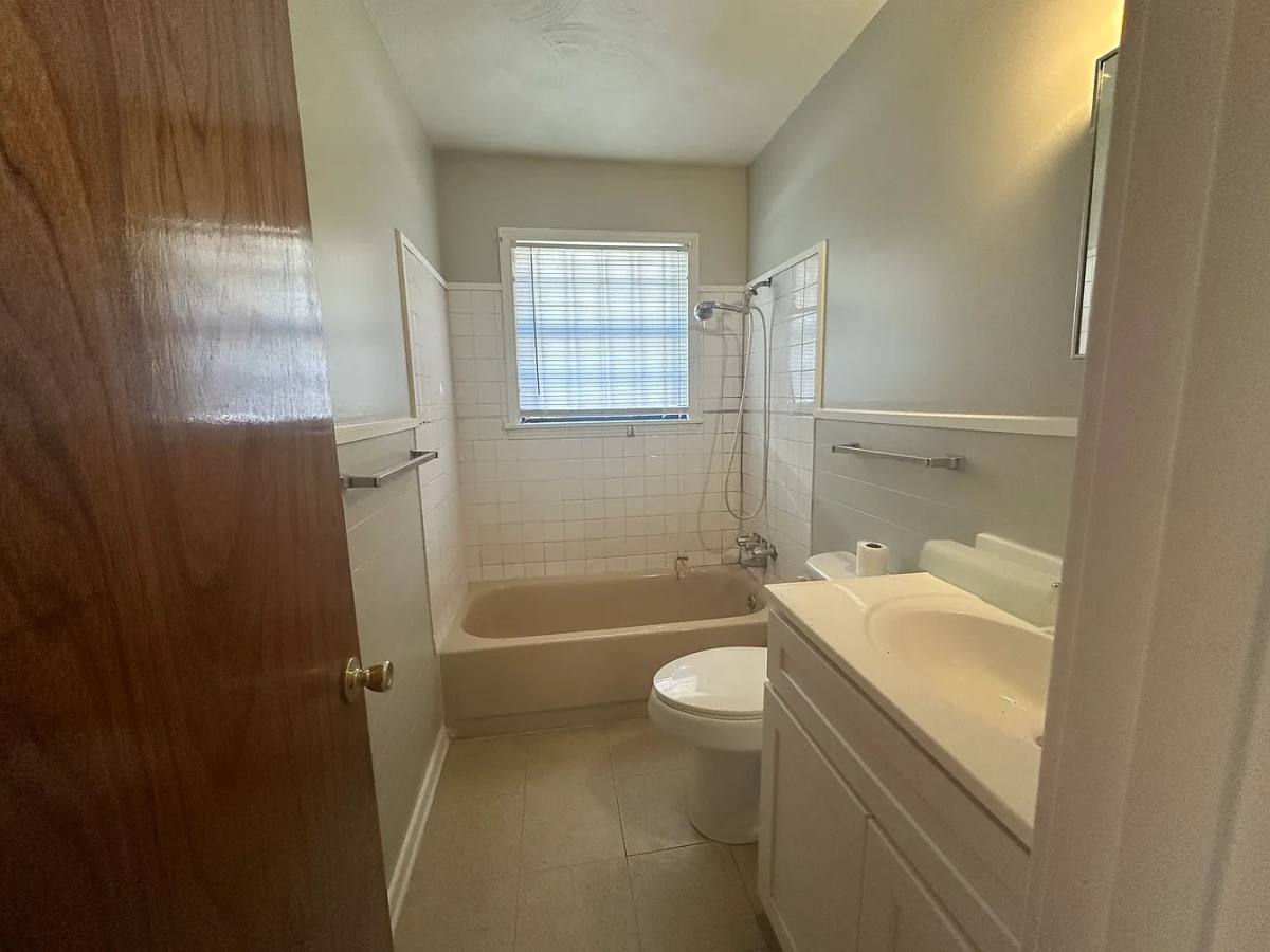 House for rent at 3148 Livingston Rd, Jackson, MS 39213