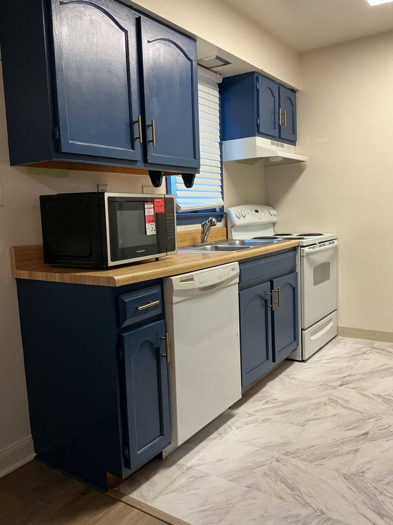 Townhouse for rent at 63 Ashford Dr, Enola, PA 17025