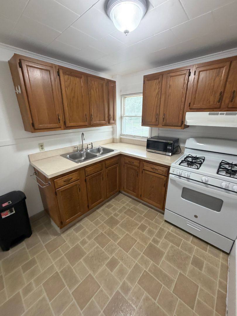 Apartment for rent at 6395 Lakeshore Rd, Cicero, NY 13039