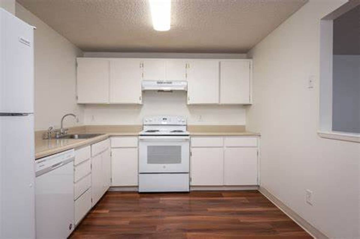Apartment for rent at 10300 & 10316 NE Stutz Rd, Vancouver, WA 98685