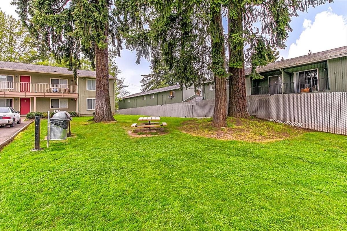 Apartment for rent at 10300 & 10316 NE Stutz Rd, Vancouver, WA 98685