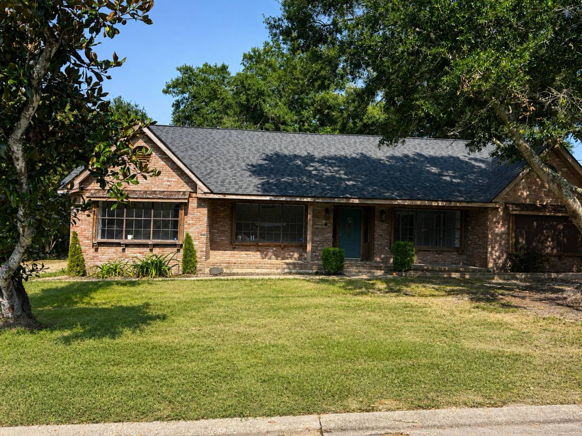 Apartment for rent at 440 Linda Dr, Biloxi, MS 39531
