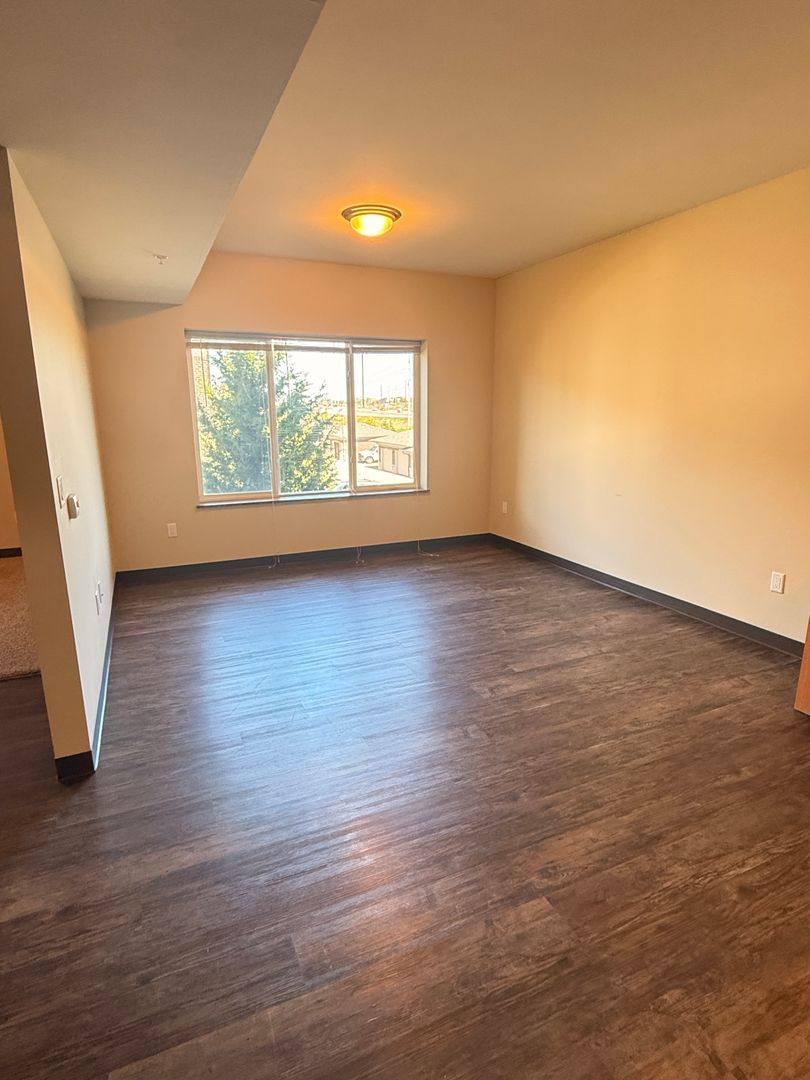 Apartment for rent at 805 SE Gateway Dr, Grimes, IA 50111