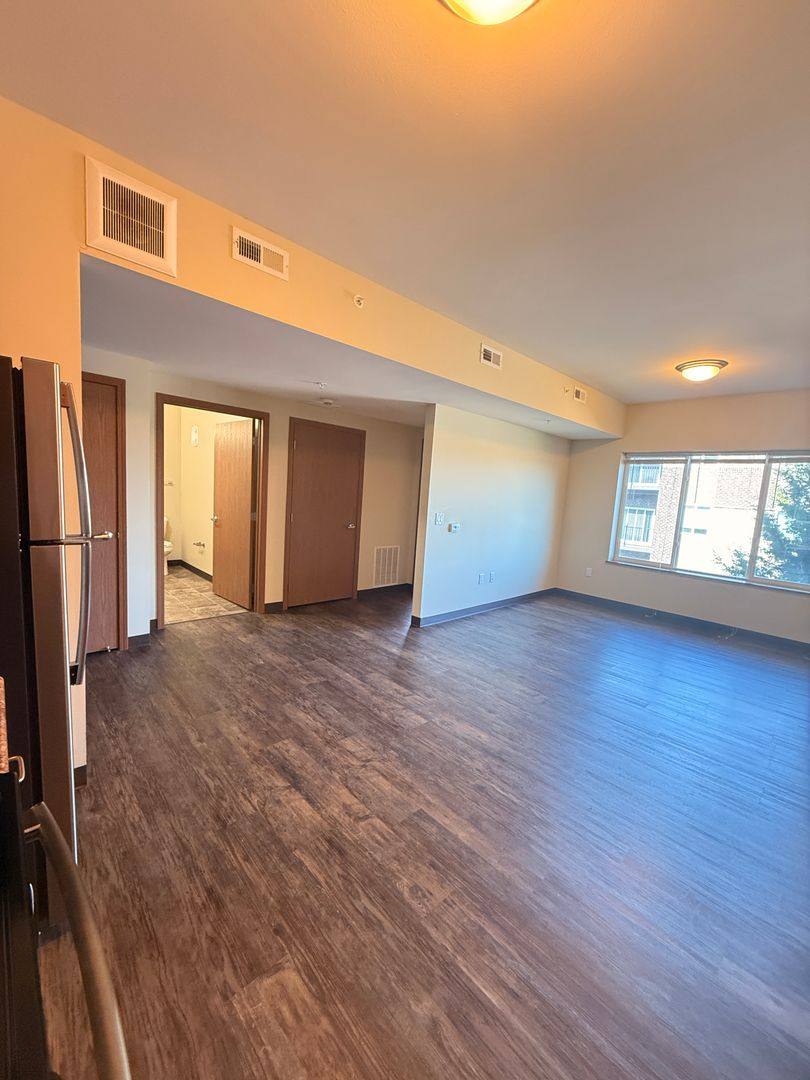 Apartment for rent at 805 SE Gateway Dr, Grimes, IA 50111