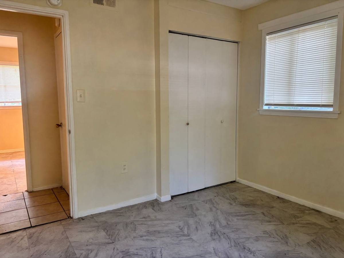 House for rent at 318 Queen Marie Lane, Jackson, MS 39209