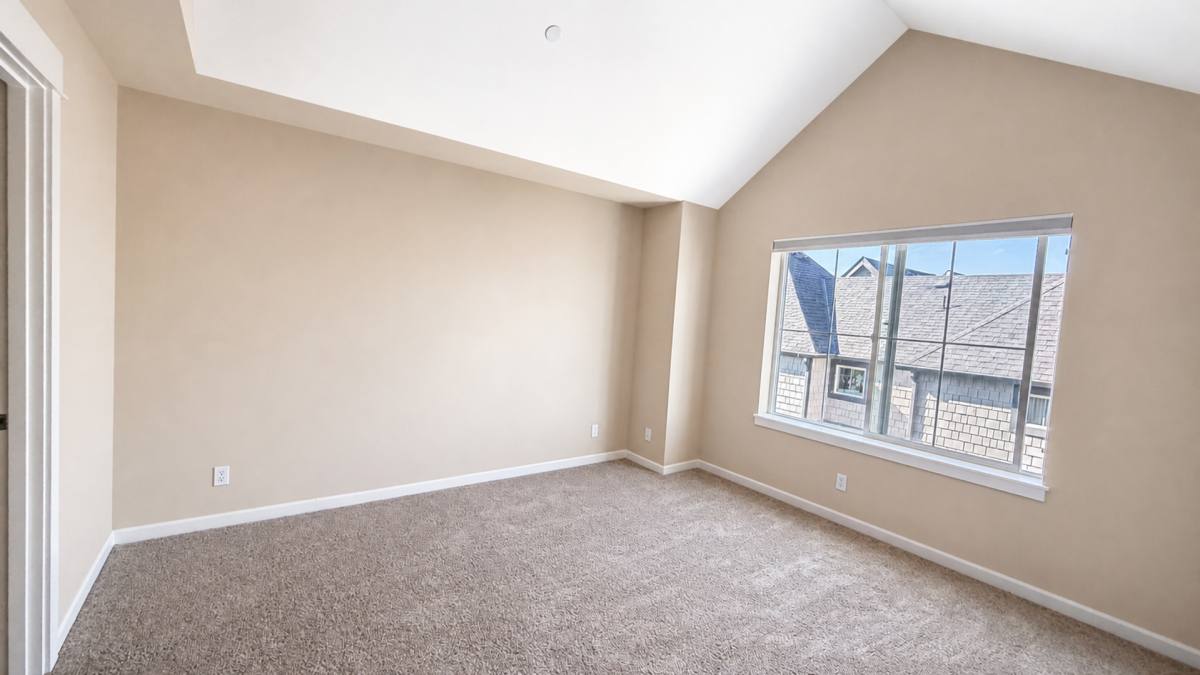 Townhouse for rent at 931 4th Ave NE, Issaquah, WA 98029