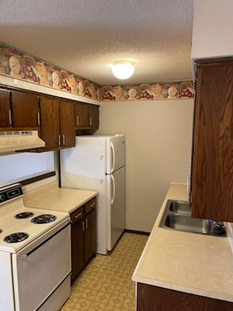 Apartment for rent at 219 Dix Rd, Jefferson City, MO 65109