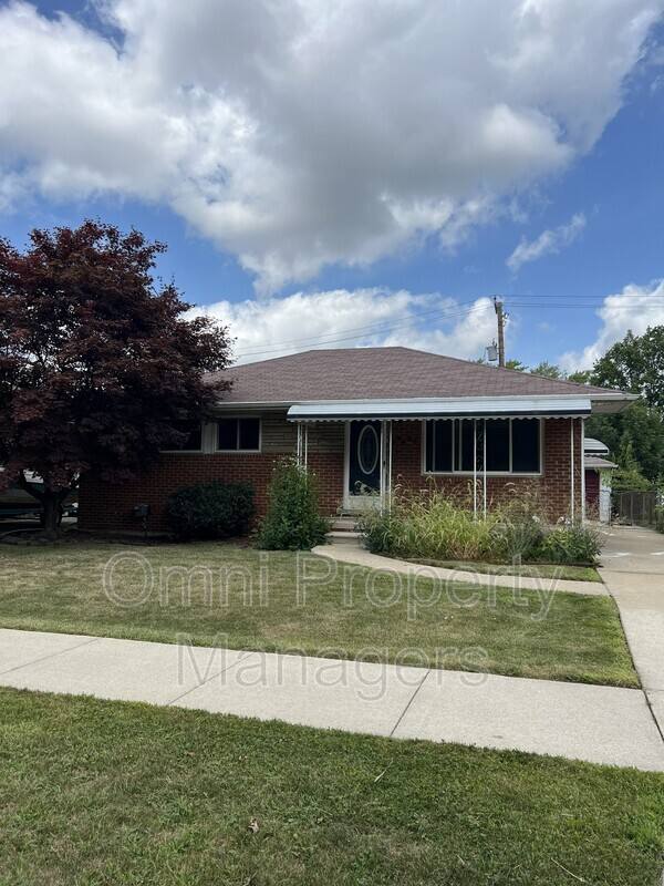 House for rent at 19431 Stephens Rd, Eastpointe, MI 48021
