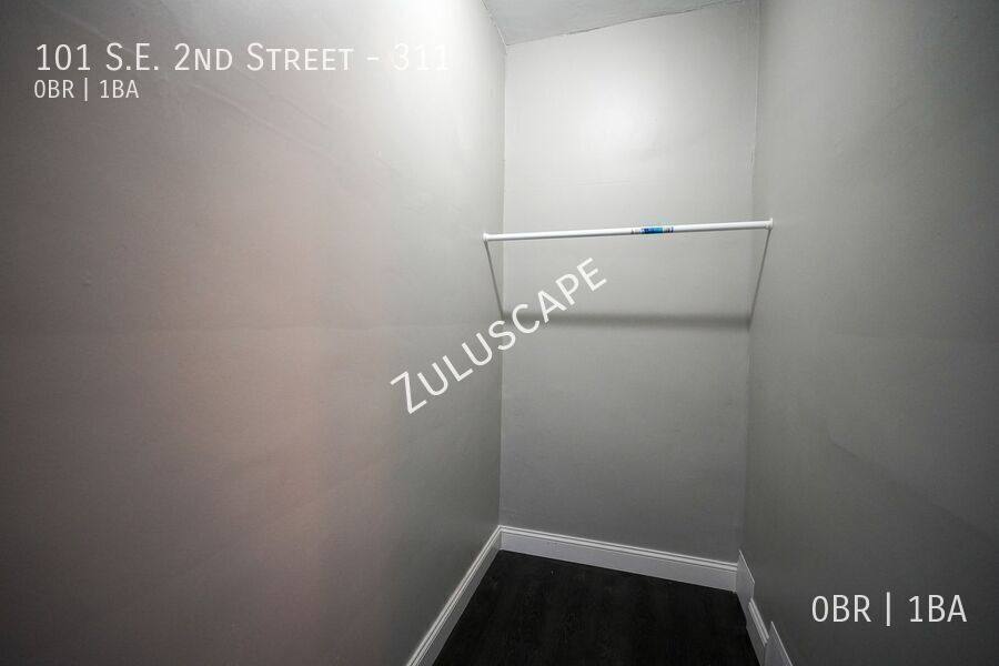 Apartment for rent at 101 SE 2nd St, Evansville, IN 47708