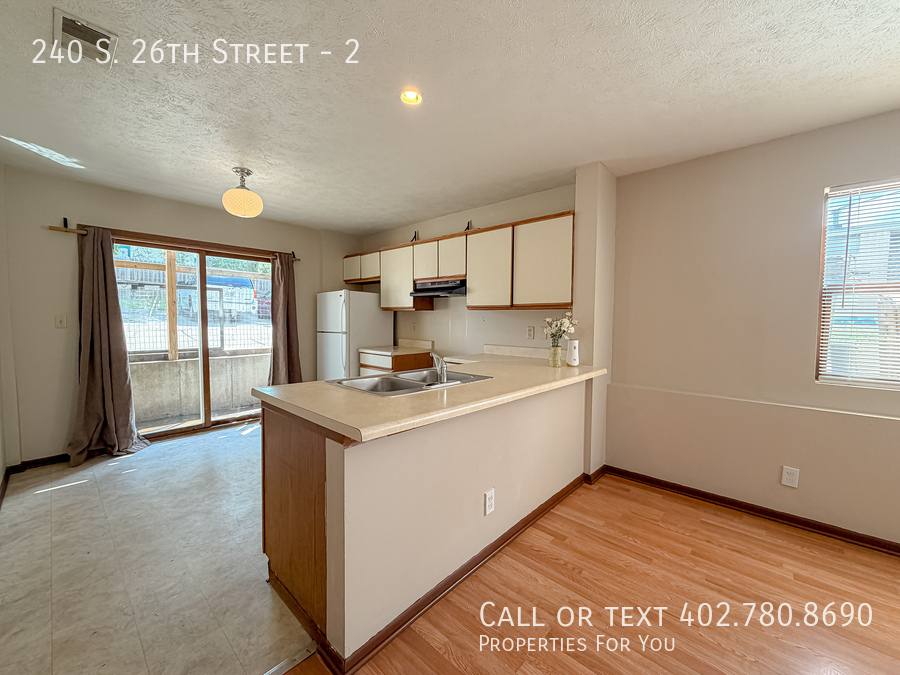 Apartment for rent at 240 S 26th St #2, Lincoln, NE 68510